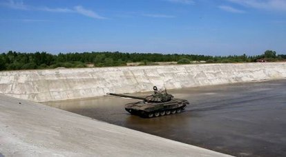 В ЦВО завершаются испытания танкового вододрома