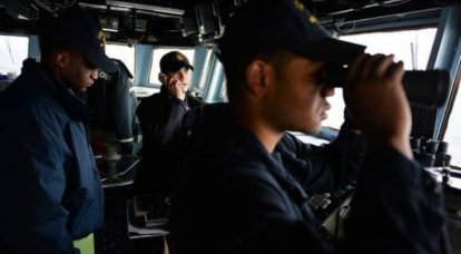 Корабль ВМС США открыл предупредительный огонь при приближении иранского катера