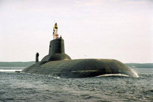 Атомная подводная лодка с баллистическими ракетами Проект 941 «Акула»(NATO -Typhon)