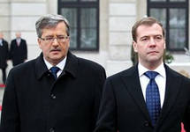 Медведев возложил вину за события в Катыни на руководство СССР