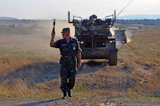 В Крым съезжаются войска со всей Украины