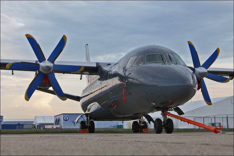 Авиакор передал Министерству обороны России второй Ан-140