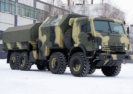 Новые автомобили КамАЗ поступили в войска ЗВО