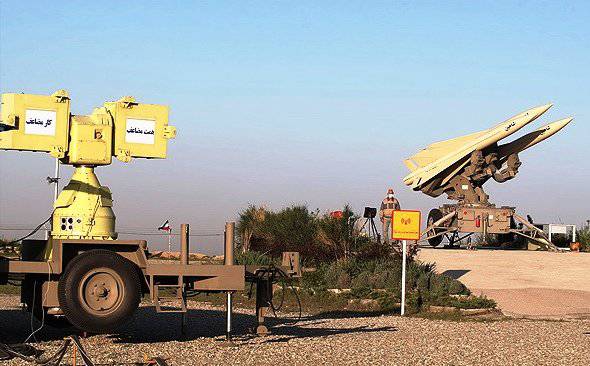 Войска ПВО Ирана проверили боеспособность ЗРК и артиллерии на учениях