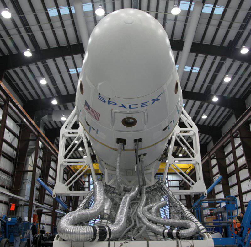 SpaceX Dragon,     