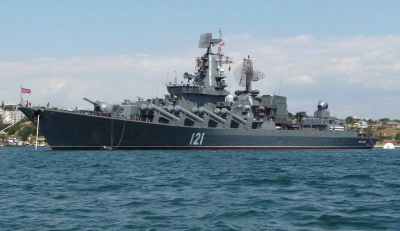 Гвардейский ракетный крейсер «Москва» – флагман Черноморского флота
