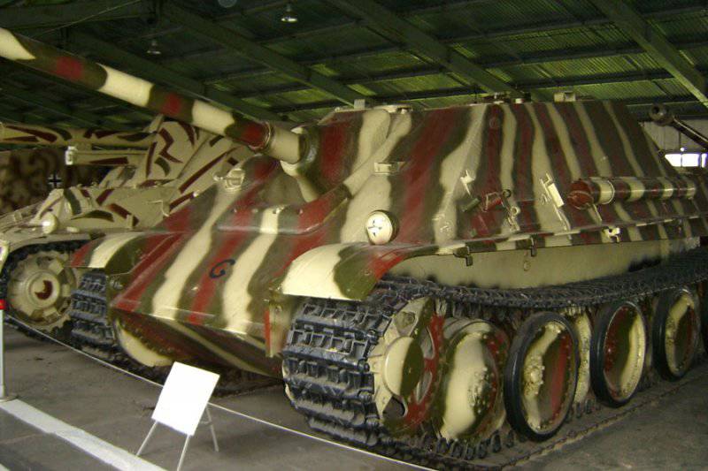 Бронетанковая техника Германии во Второй мировой войне. «Ягдпантера» – истребитель танков