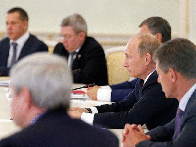 Мнение Путина: в чьих руках решение миграционных проблем России?