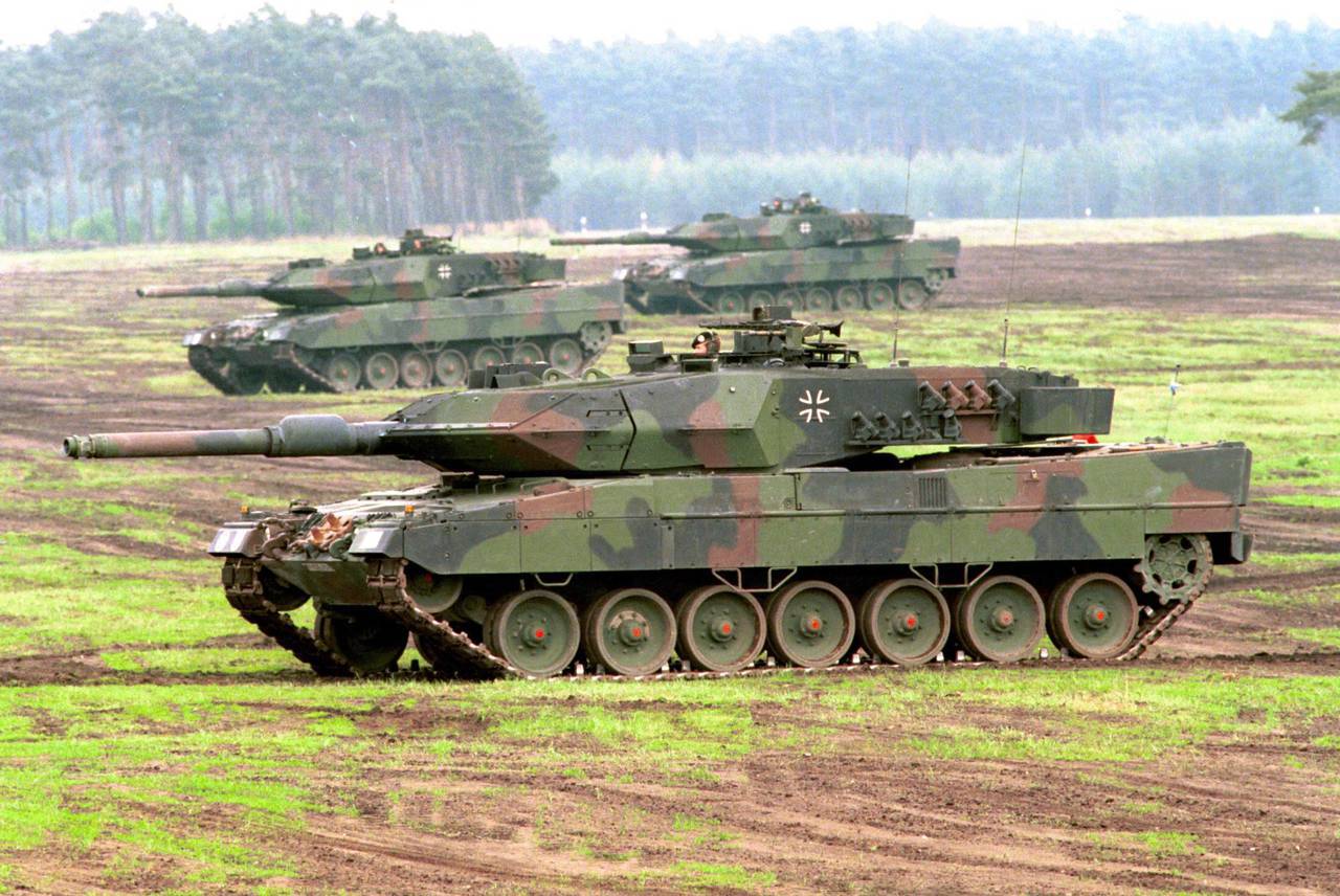 ​Танк "Леопард-2" http://topwar.ru/uploads/posts/2013-03/1362551787_Leopard_2_A5_der_Bundeswehr.jpg - Новая система прицеливания для танка "Леопард - 2"  | Военно-исторический портал Warspot.ru