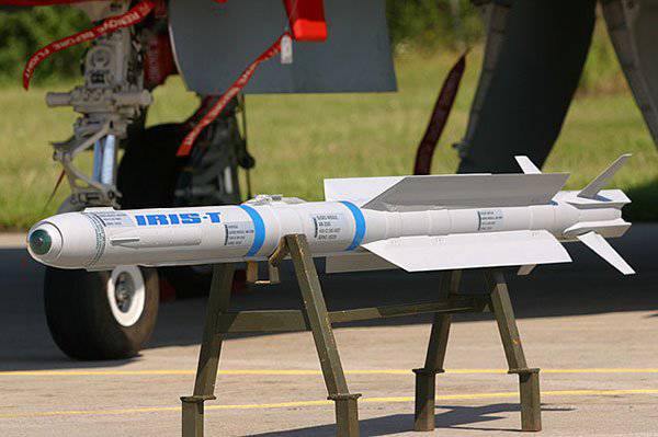Зенитный ракетный комплекс IRIS-T SLS