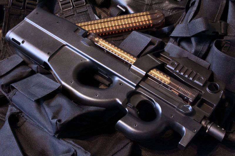Пистолет-пулемет FN P90