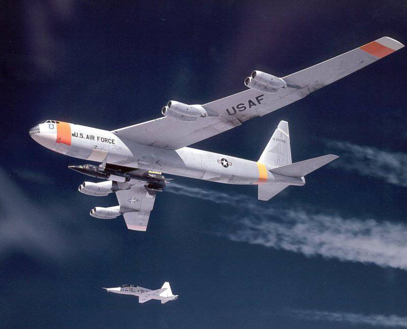 Boeing B-52 Stratofortress, полвека на службе (часть 2)