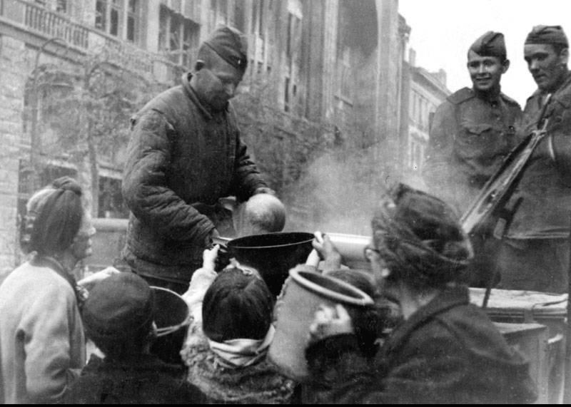 На Западе развёрнута кампания по демонизации советского солдата – победителя