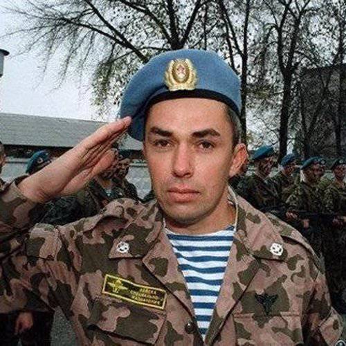 Кто носит звезду Героя России Алексея Ефентьева («Гюрзы»)?