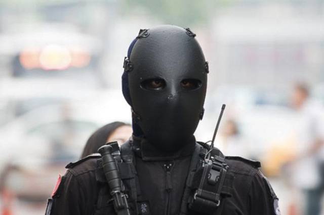 Правительство Тайваня экипирует своих военных безликими пуленепробиваемыми масками
