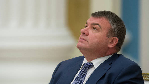 Депутаты называют назначение Сердюкова прямым вызовом обществу