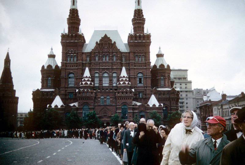 Фоторепортаж из СССР полувековой давности. Советская жизнь в объективе Джона Шульца