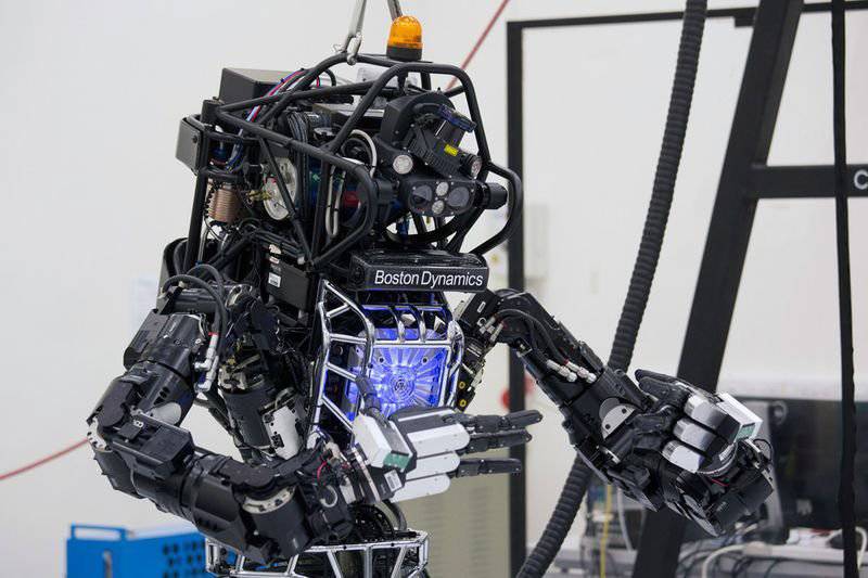 Терминатор на подходе: в США приступили к испытаниям гуманоидного робота «Atlas»