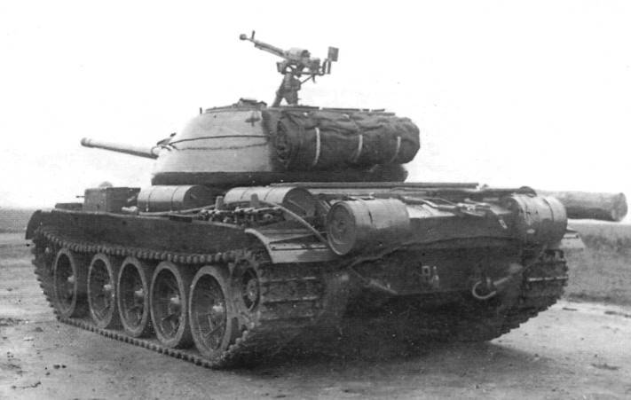 Прототипы среднего танка Т-54
