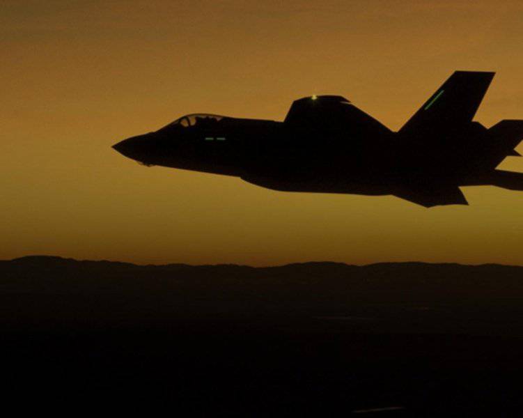 Как США и союзники получили худший из новейших боевых самолётов