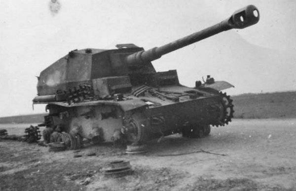  10.5 cm K gepanzerte Selbstfahrlafette IV ()