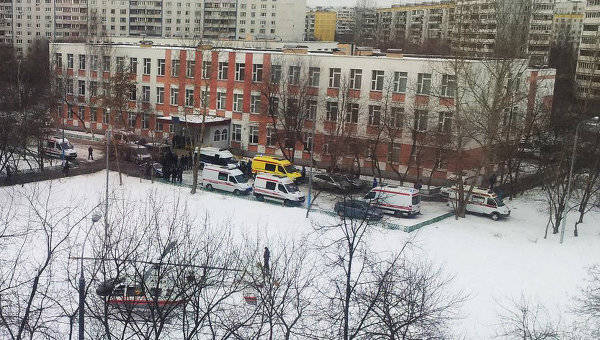 ЧП в московской школе: старшеклассник пытался захватить заложников