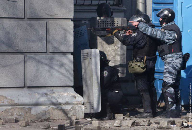 Украина: убитые и раненые, восток и запад