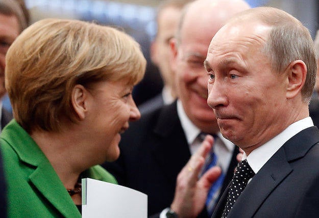 Меркель и Яценюк делают предложение Путину