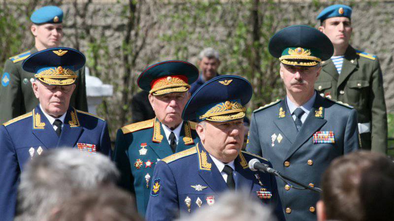 Случайно исполняющий обязанности министра обороны Украины генерал-полковник Михаил Коваль