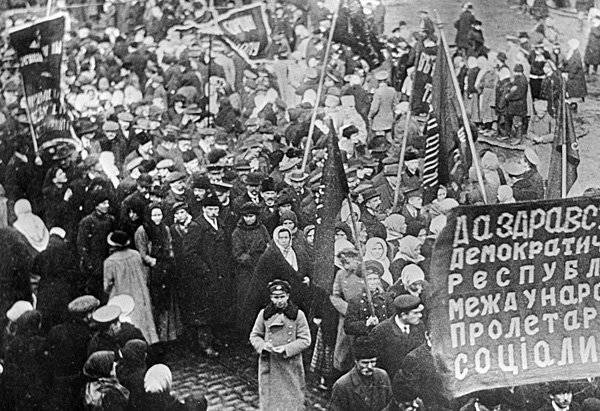 Украинский национализм от первой Рады до «Гуляйполя»