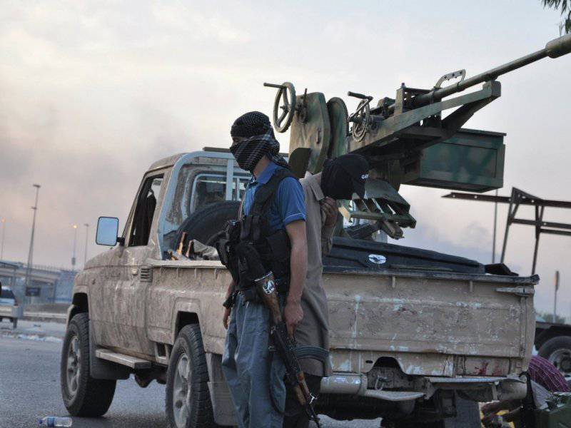Иракский фронт: джихадисты наступают на Багдад, США посылать войска не собираются, Иран вступает в бой