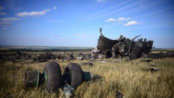 Власти ЛНР сомневаются, что на борту сбитого Ил-76 находились  40 десантников