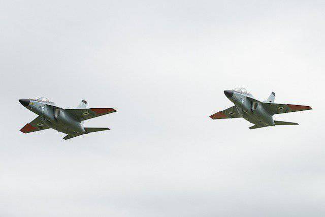 В израильские ВВС прибыли два учебно-тренировочных самолета М-346