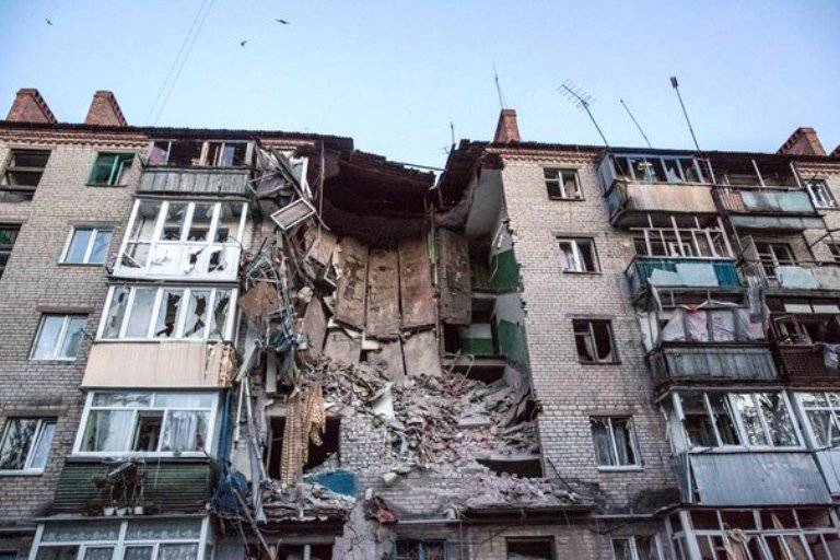 Донецк забросали бомбами, скорее всего, фосфорными