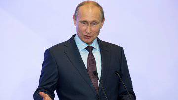 Филипп де Вилье: Америка хочет свергнуть Путина, чтобы утвердить в России свою модель общества