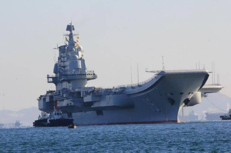 Китайские ВМС обнародовали состав авиагруппы своего авианосца «Ляонин»