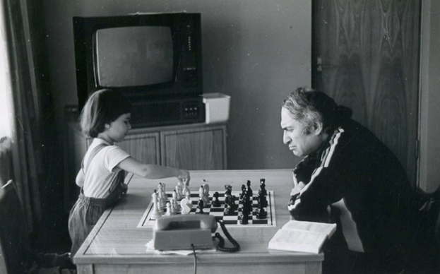 Chess Game; Mikhail Tal Gets Stunned By A Kid After He Makes A