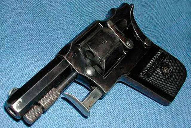 Карманный револьвер Деккера