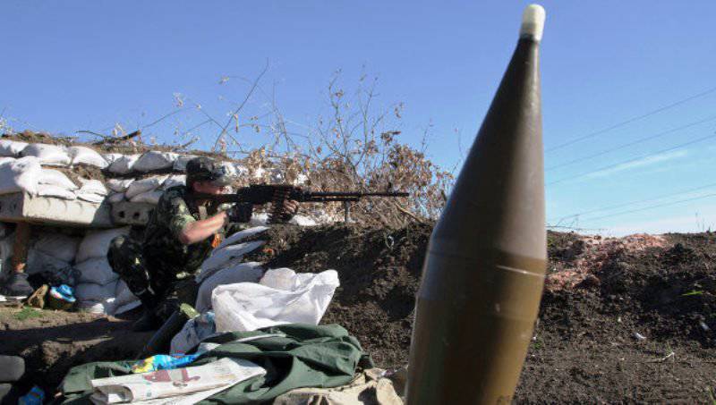 Обстреляны три района Донецка. Один из снарядов попал в шахту