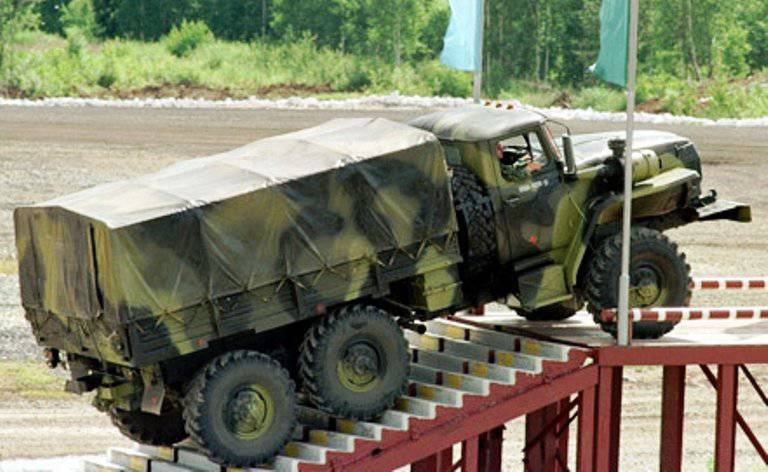 Российские военные в 2014 г. испытали около 40 образцов военной автомобильной техники