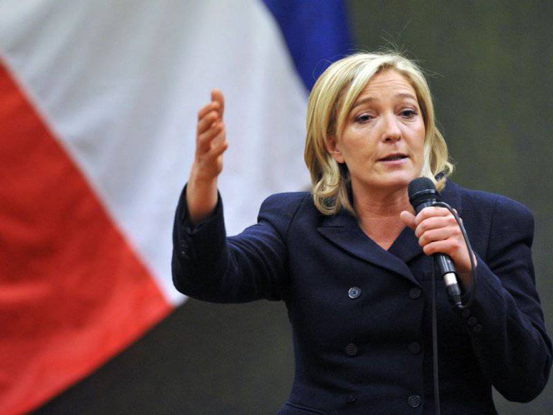 Марин Ле Пен о контракте по "Мистралям": Франция - это не пудель США