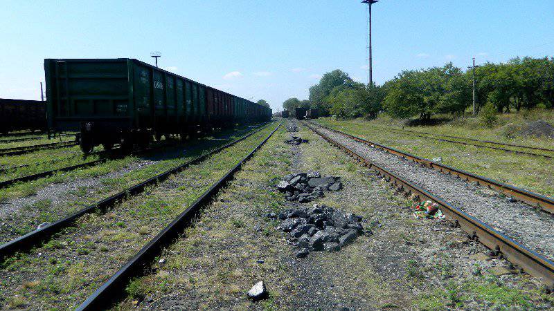 ДНР: Киевские силовики грабят поезда
