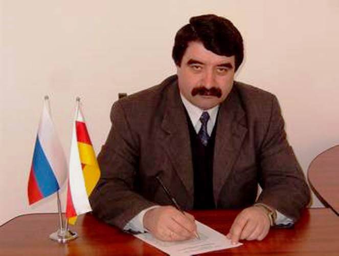 Южная Осетия просит РФ заключить с ней новый договор, в котором на первом месте будет военный союз