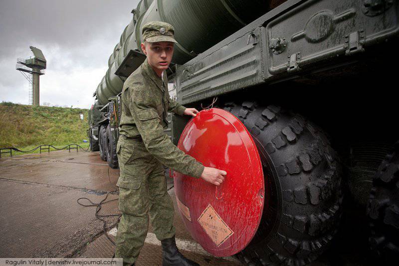 ЗРК С-400 "Триумф" заступят на боевое дежурство на Новой Земле