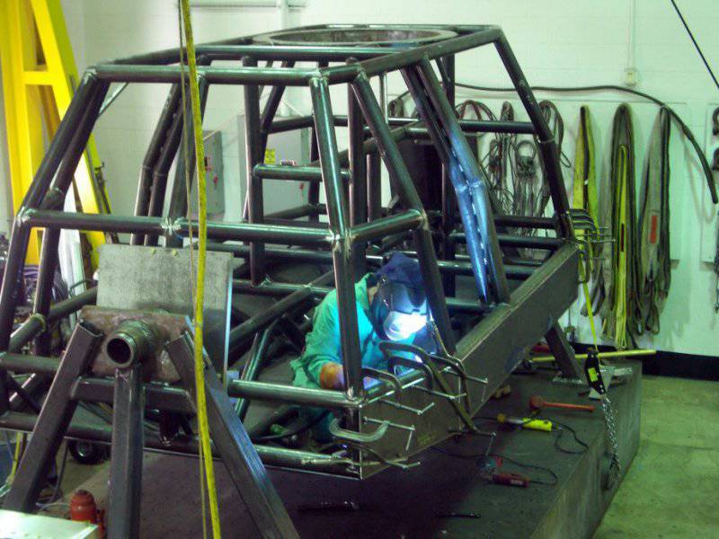 Фото концептуального автомобиля ULTRA AP на базе Ford F-350