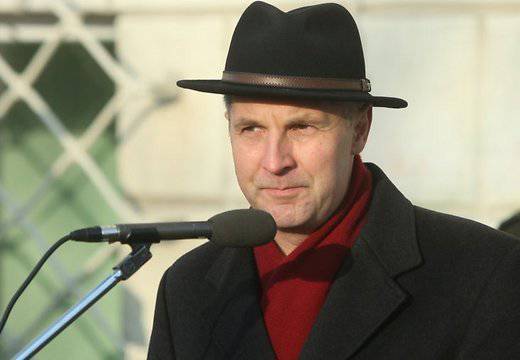 Латвийский депутат: Президенту Латвии не стоит ехать в Москву на День Победы