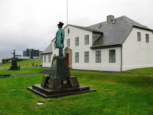 Исландия отзывает заявку на вступление в Евросоюз