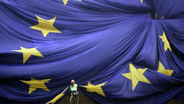 СМИ: В 2015 году Евросоюзу придется столкнуться с тремя угрозами