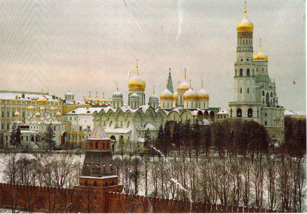 Потомки Рюриковичей через Арбитражный суд требуют "небольших покоев" в Московском Кремле