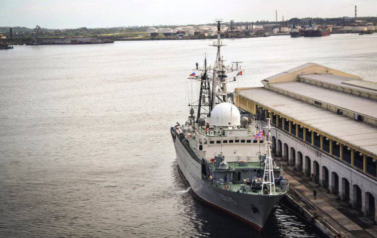 Российский разведывательный корабль зашёл в порт Гаваны в преддверии кубино-американских переговоров.